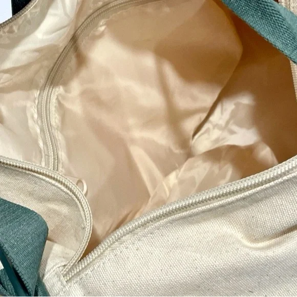 NWT PINK Victoria's Secret Cream and Green weekender Duffel Bag Adjustable Strap - Picture 12 of 13